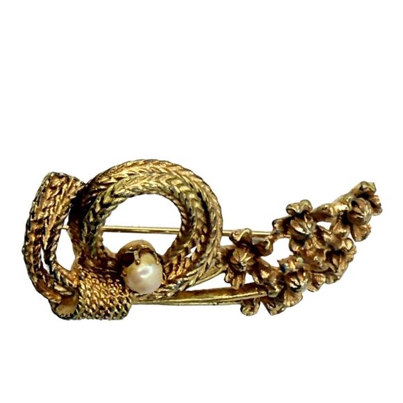 Gold Tone Rope Flower Bouquet Brooch 1 5/8" Faux Pearl Three-Dimensional - Picture 4 of 9